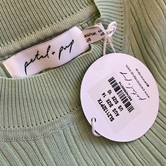 Petal & Pup NEW Milleri Knit Bodycon Open Back Dress in Sage Green Size 10 - Picture 10 of 11
